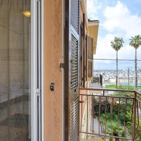 De 2 à Appartement Chiavari