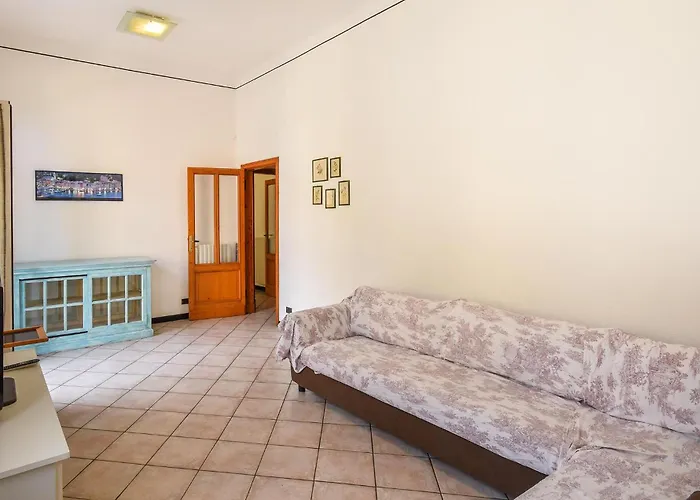 Pet Friendly In *